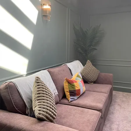 The Seven Chester Room photo