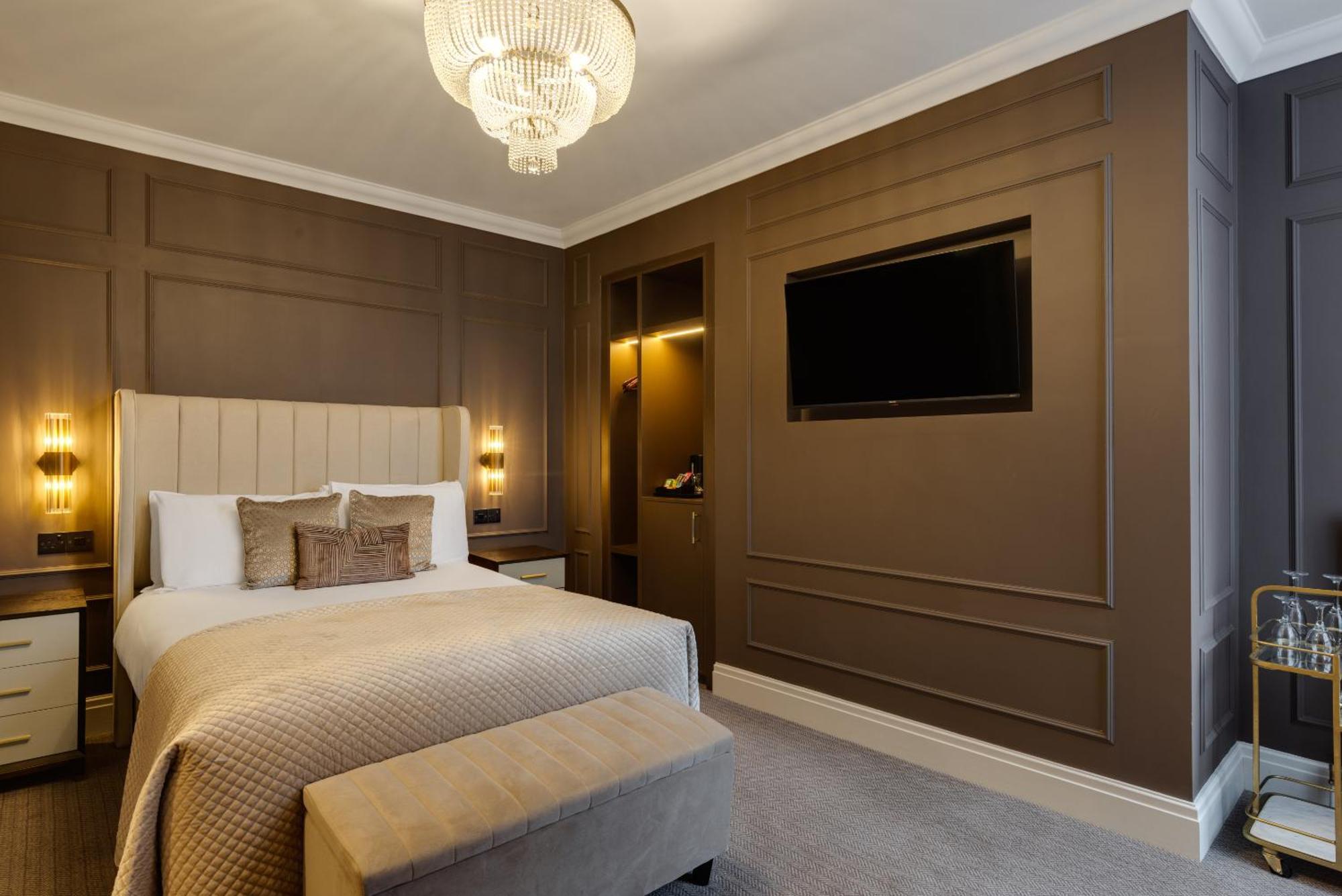 Hotel The Seven