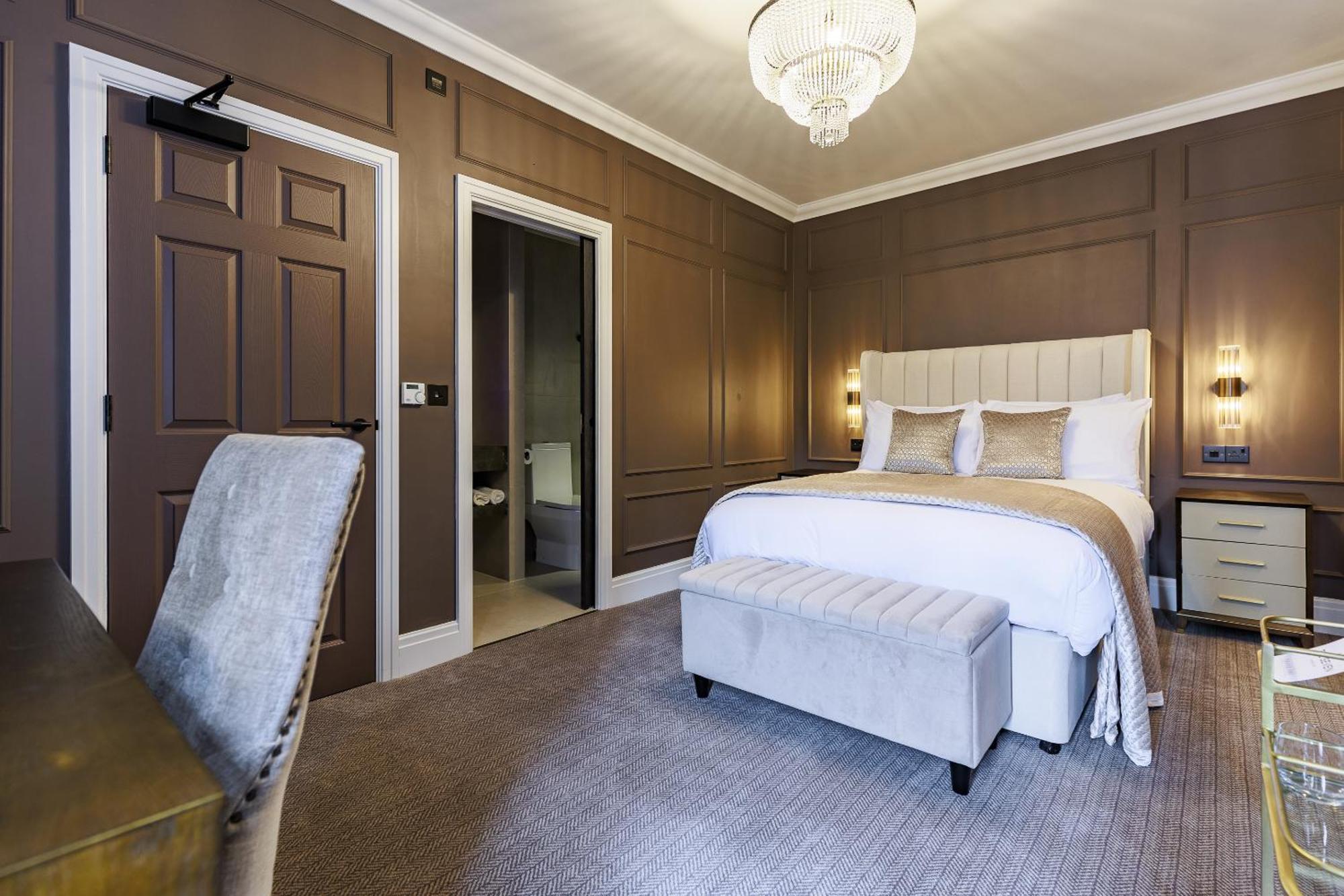 Hotel The Seven Chester