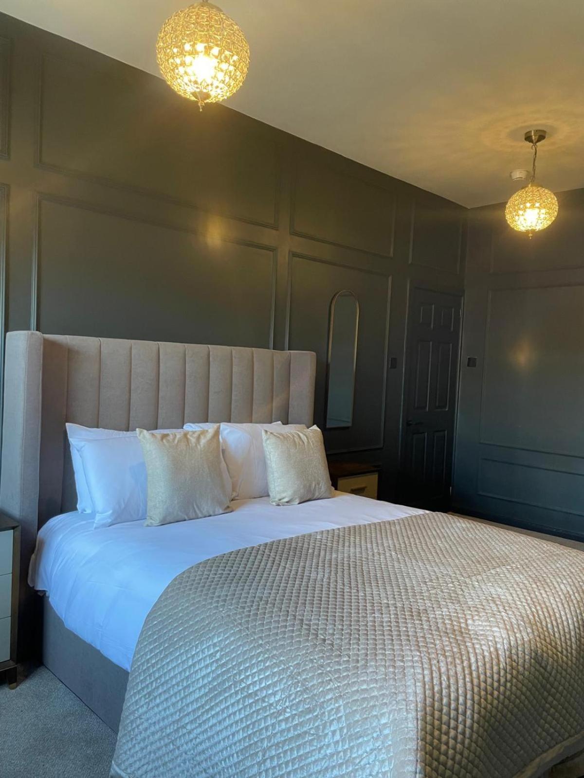 Hotel The Seven 5*